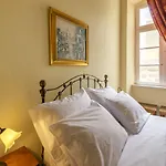 ゲストハウス Palazzo Santa Maria - Historic Of Europe