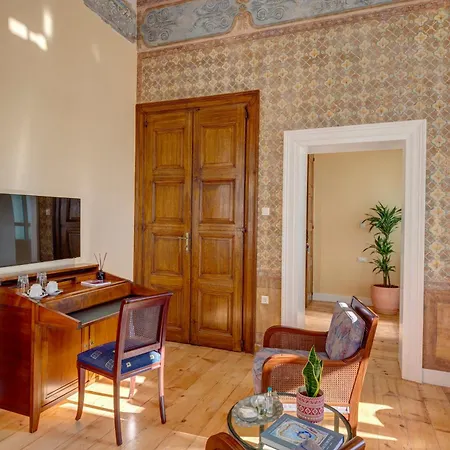 Palazzo Santa Maria 3*