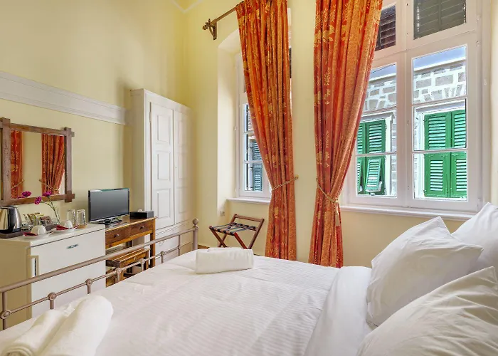 Palazzo Santa Maria - Historic Of Europe